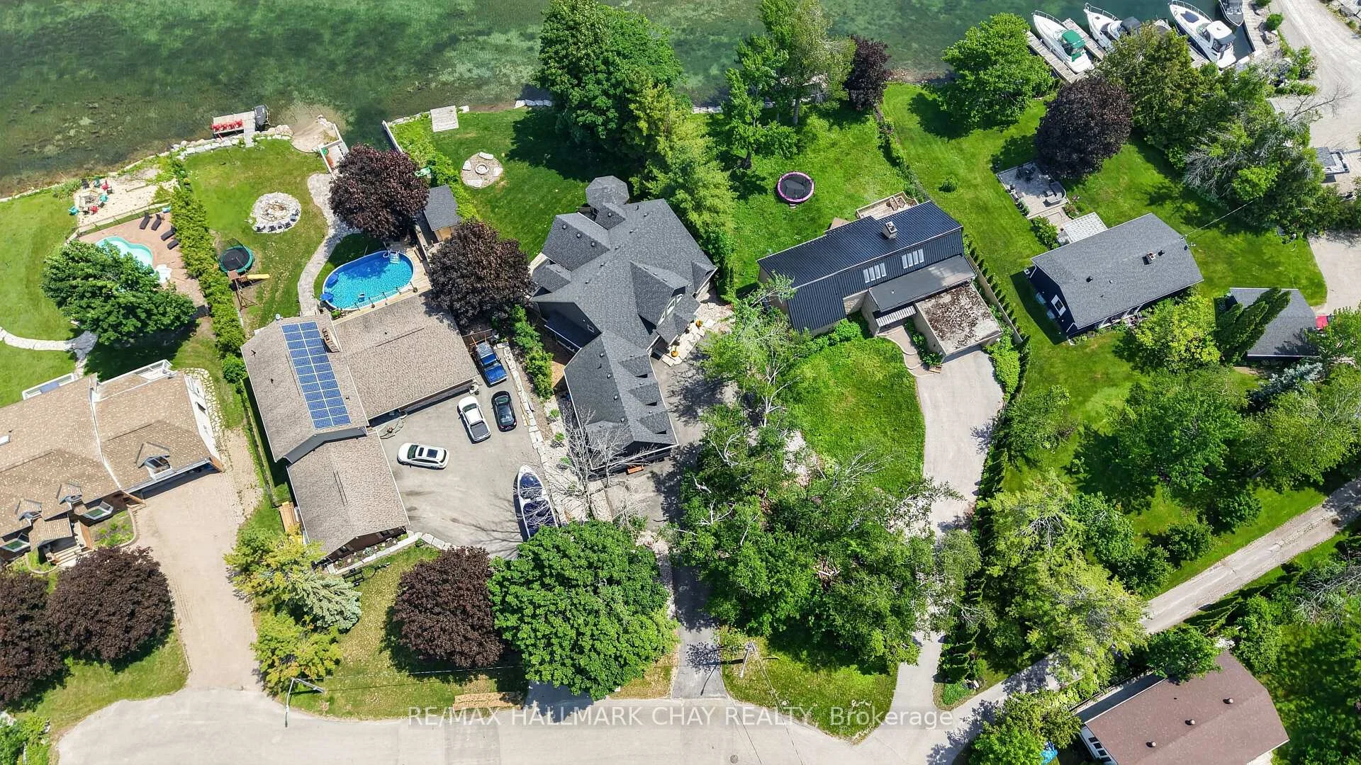 Photo 24 of 465 Mooney Crescent, Orillia — HOMEH