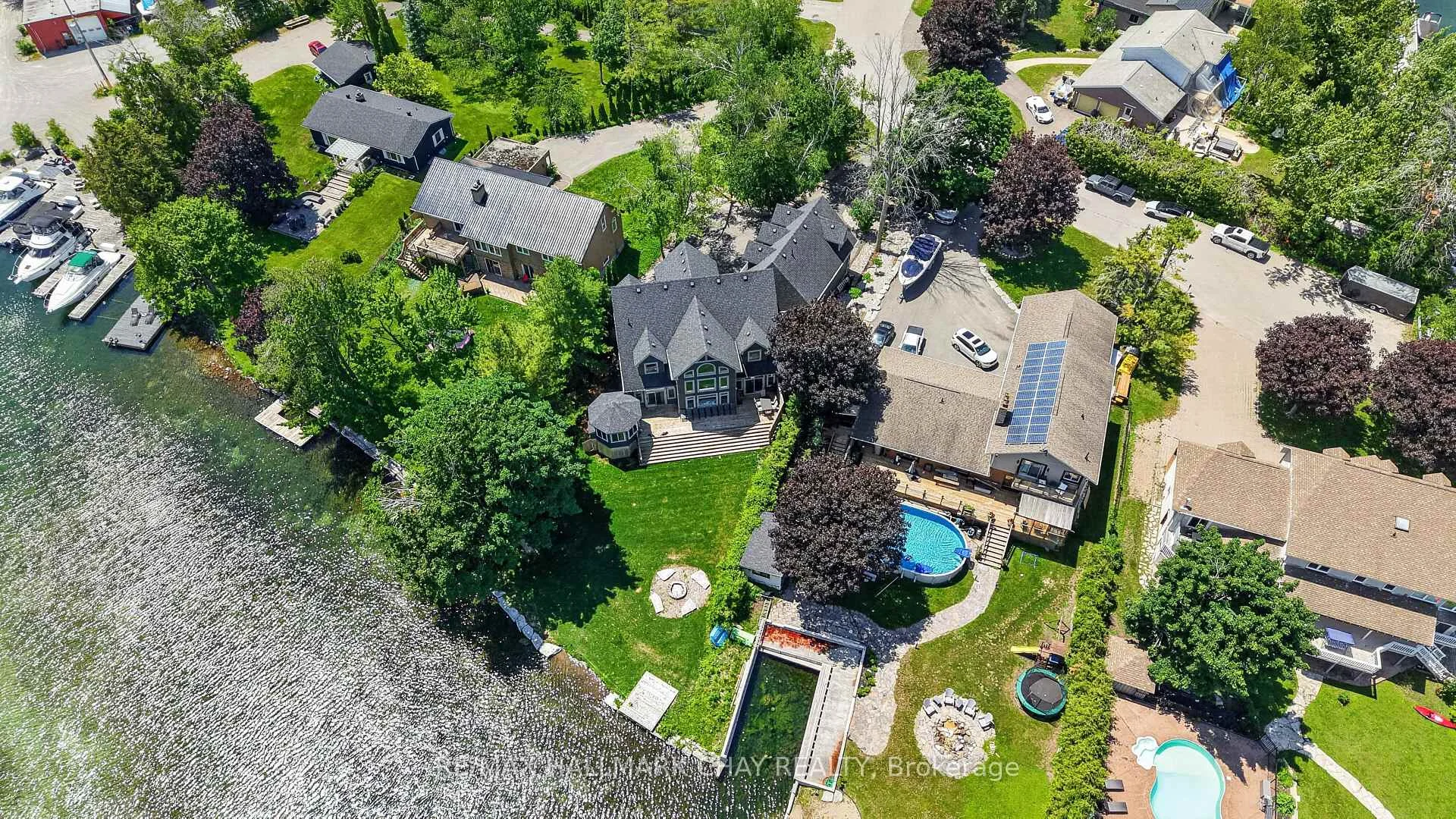 Photo 25 of 465 Mooney Crescent, Orillia — HOMEH