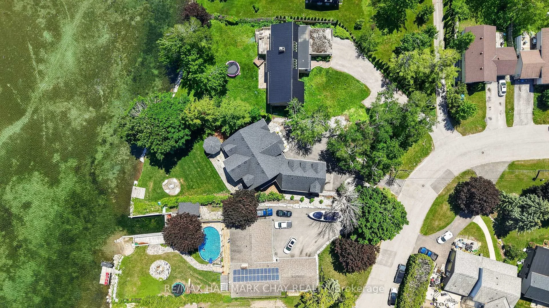 Photo 32 of 465 Mooney Crescent, Orillia — HOMEH