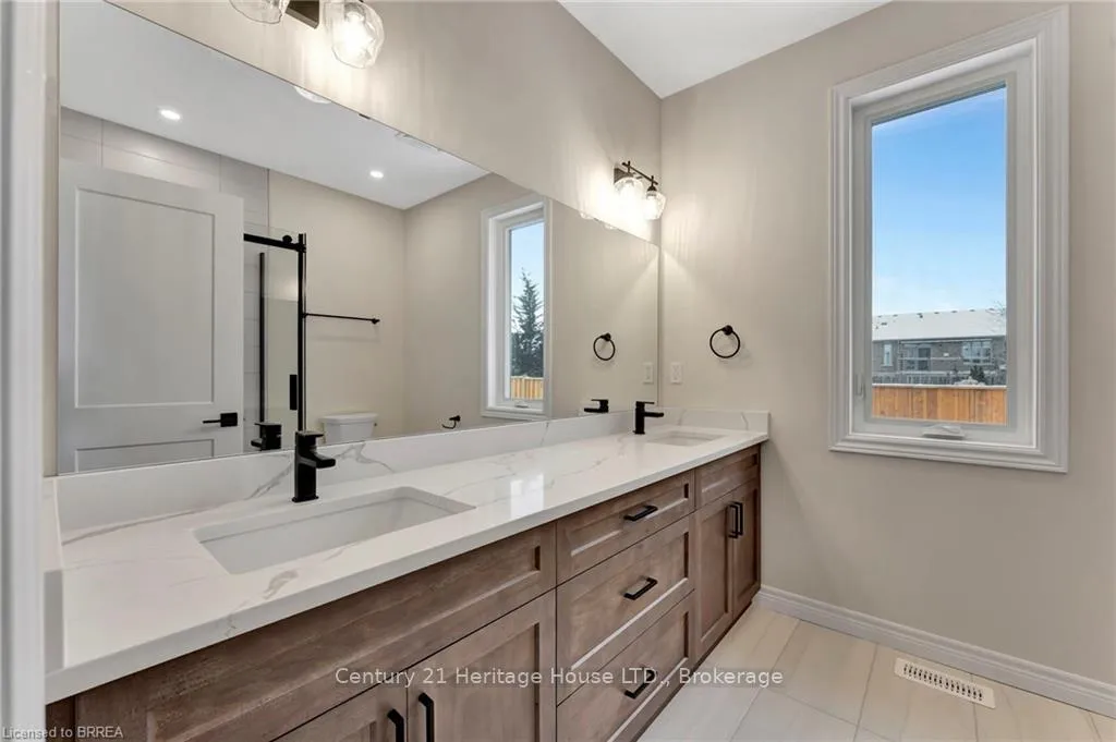 Photo 14 of Unit 10, 68 Cedar Street, Brant, Paris — HOMEH