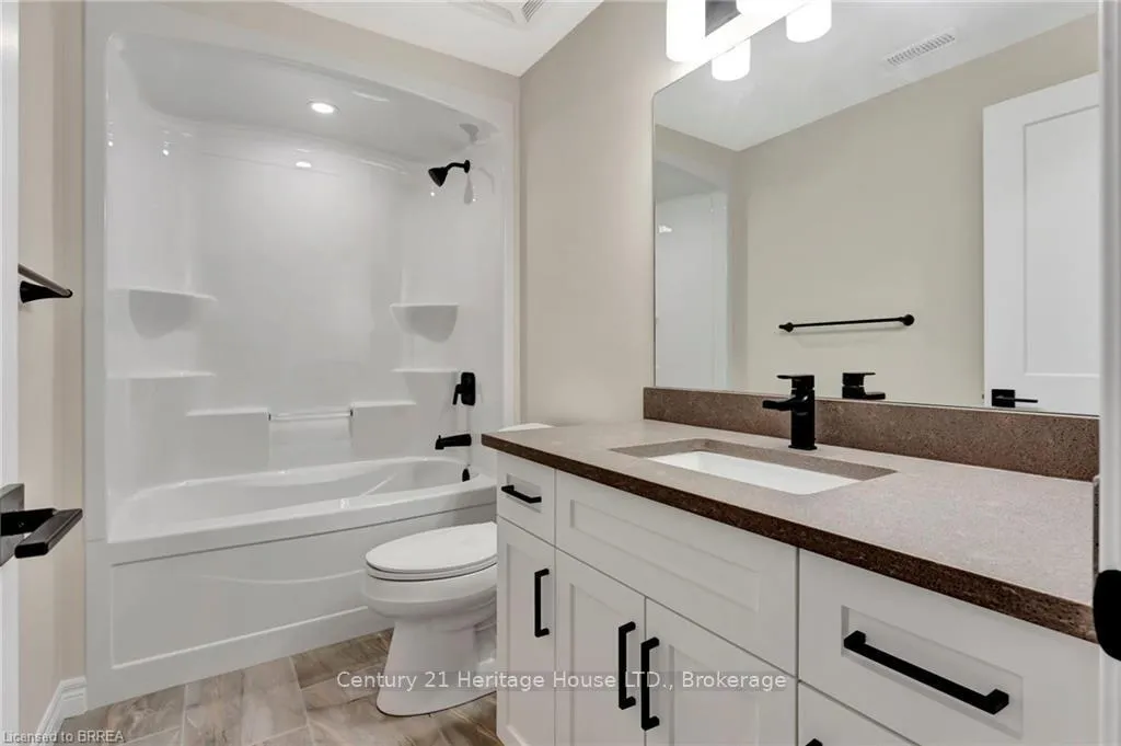 Photo 22 of Unit 10, 68 Cedar Street, Brant, Paris — HOMEH