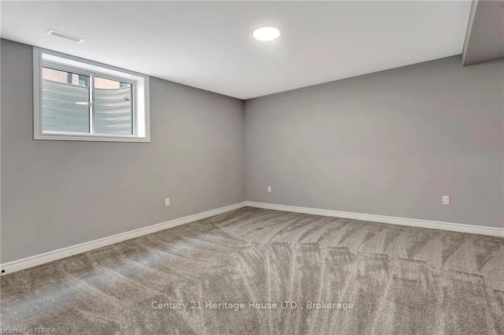 Photo 23 of Unit 10, 68 Cedar Street, Brant, Paris — HOMEH