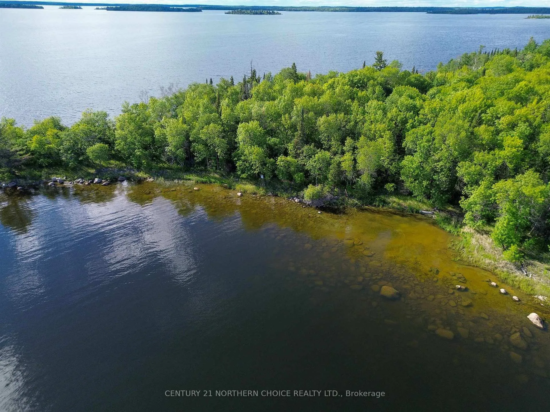 Photo 10 of 19 Castlerock Island, Kenora Remote Area, Lake of the Woods North — HOMEH