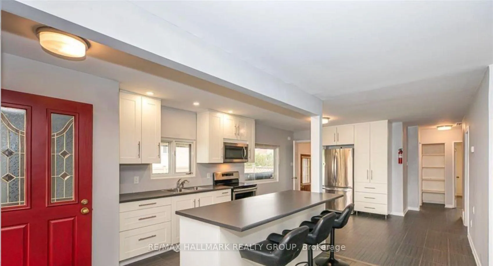 Photo 2 of Unit A, 1387 Sault Street, Ottawa, Bilberry Creek/Queenswood Heights — HOMEH