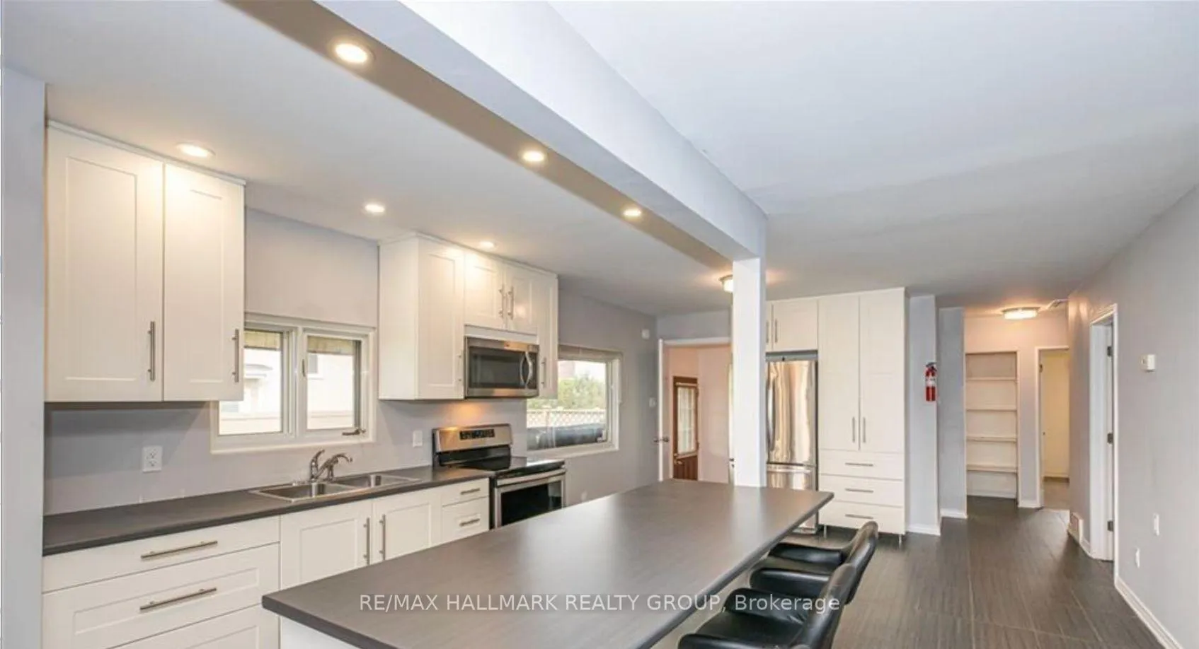Photo 3 of Unit A, 1387 Sault Street, Ottawa, Bilberry Creek/Queenswood Heights — HOMEH