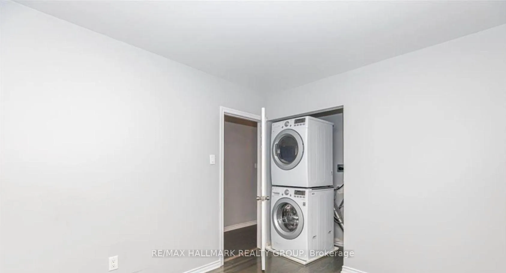 Photo 12 of Unit A, 1387 Sault Street, Ottawa, Bilberry Creek/Queenswood Heights — HOMEH