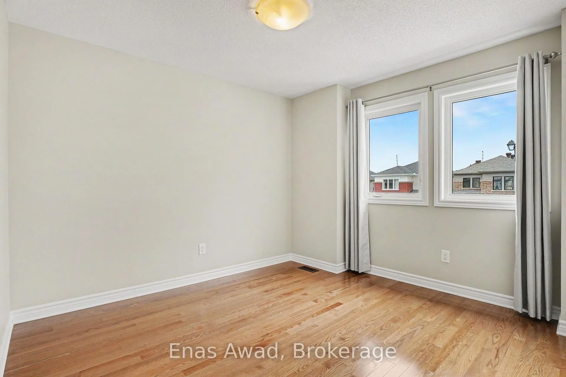 Photo 15 of 152 Westover Crescent, Ottawa, Kanata - Kanata Lakes/Heritage Hills — HOMEH