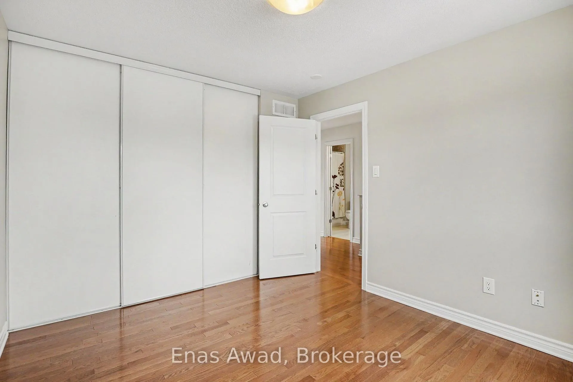 Photo 18 of 152 Westover Crescent, Ottawa, Kanata - Kanata Lakes/Heritage Hills — HOMEH