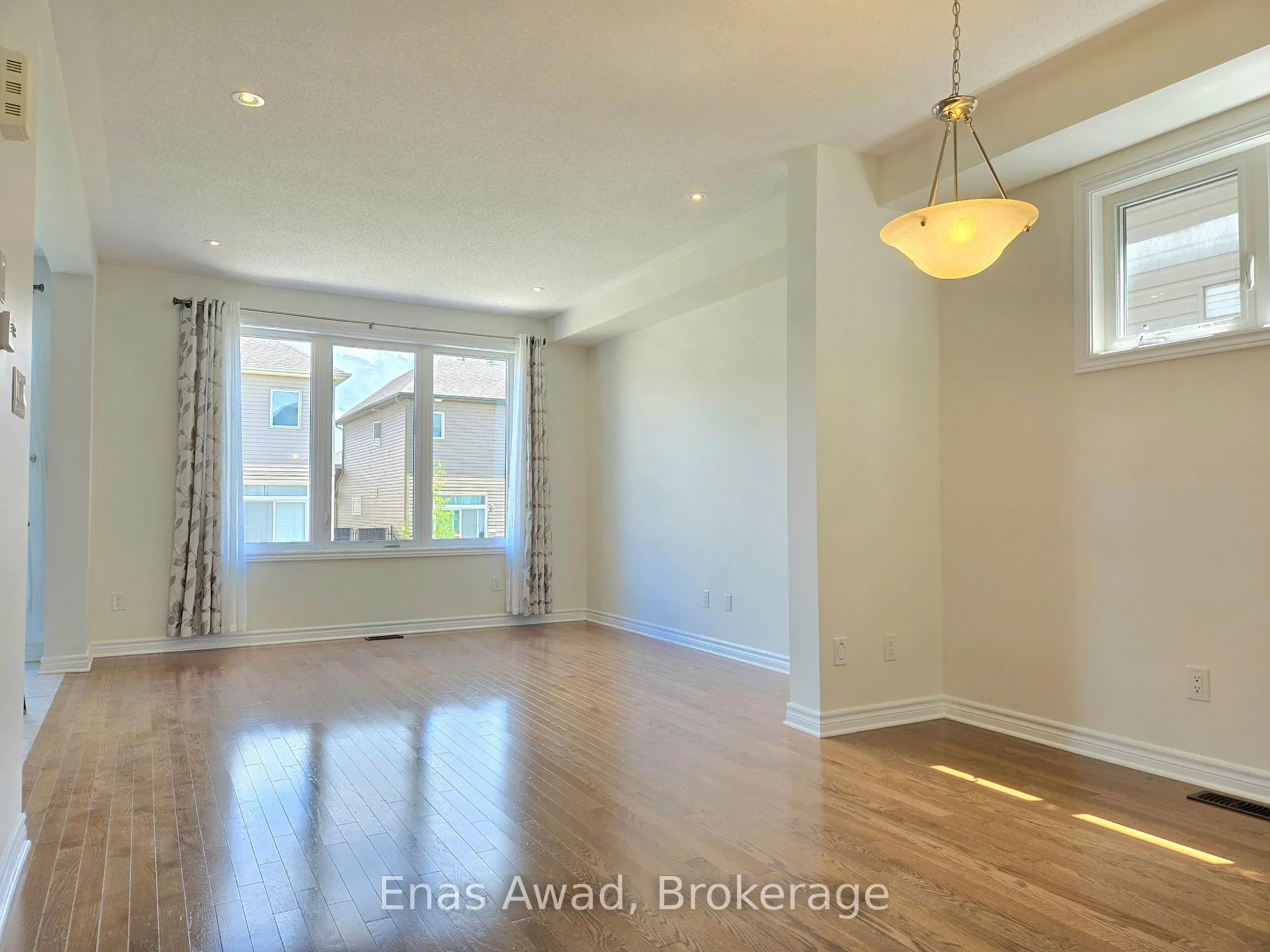Photo 25 of 152 Westover Crescent, Ottawa, Kanata - Kanata Lakes/Heritage Hills — HOMEH
