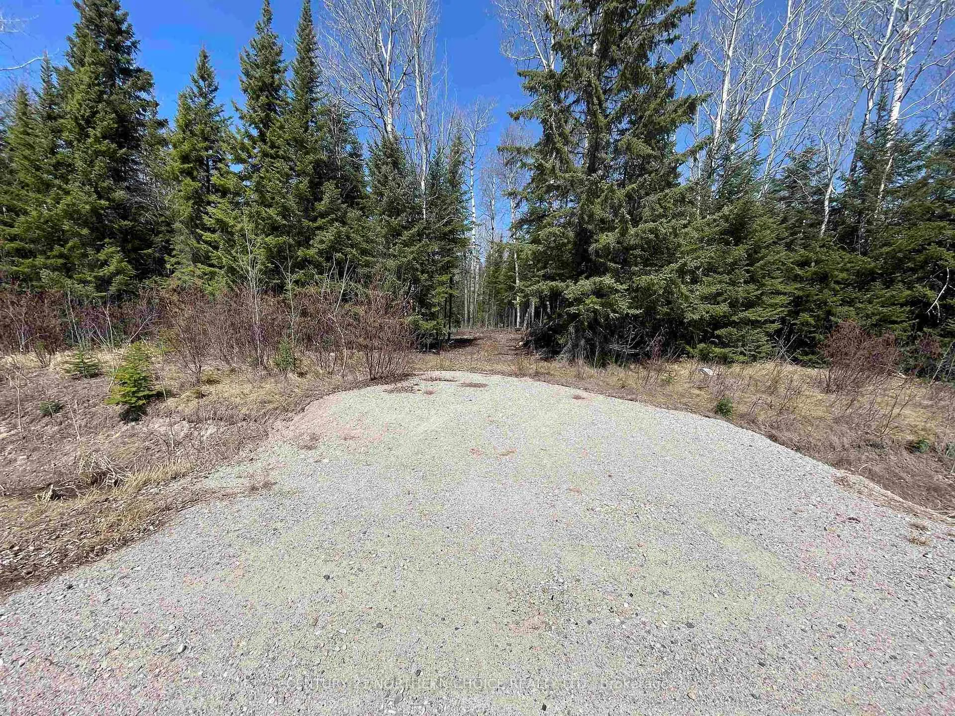 Photo 4 of 351 Thunder Lake Road, Dryden, Thunder Lake — HOMEH