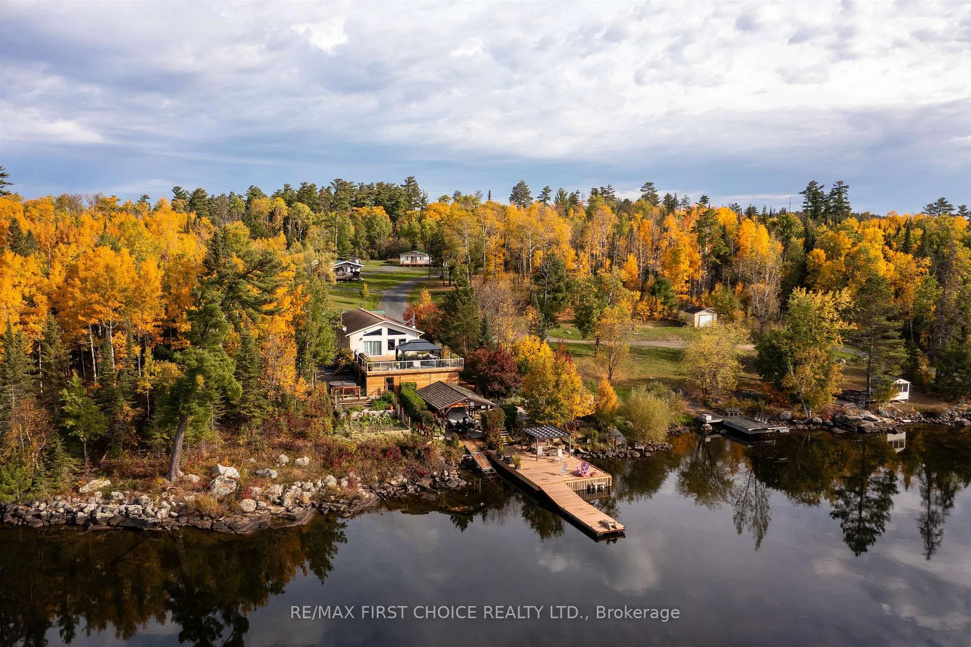 Photo 12 of 101 Primmer's Road, Kenora Remote Area, Lake of the Woods North — HOMEH