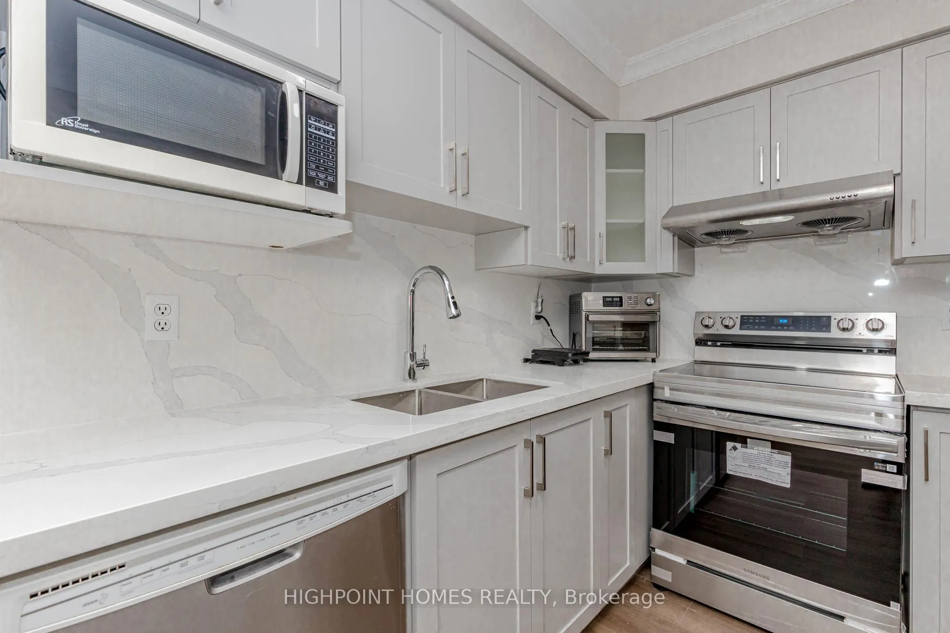 Photo 11 of 5141 Brada Crescent E, Burlington, Orchard — HOMEH