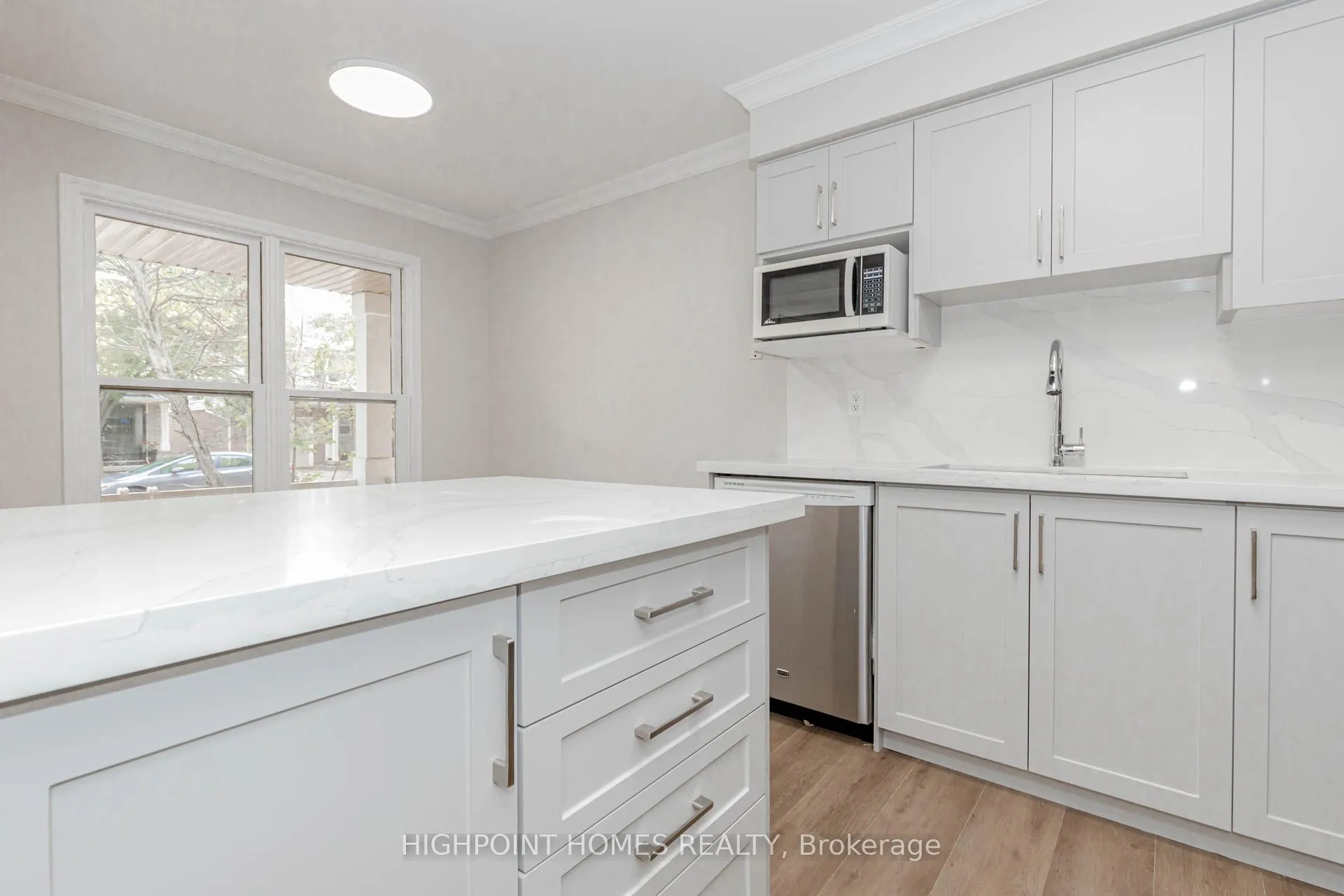 Photo 12 of 5141 Brada Crescent E, Burlington, Orchard — HOMEH