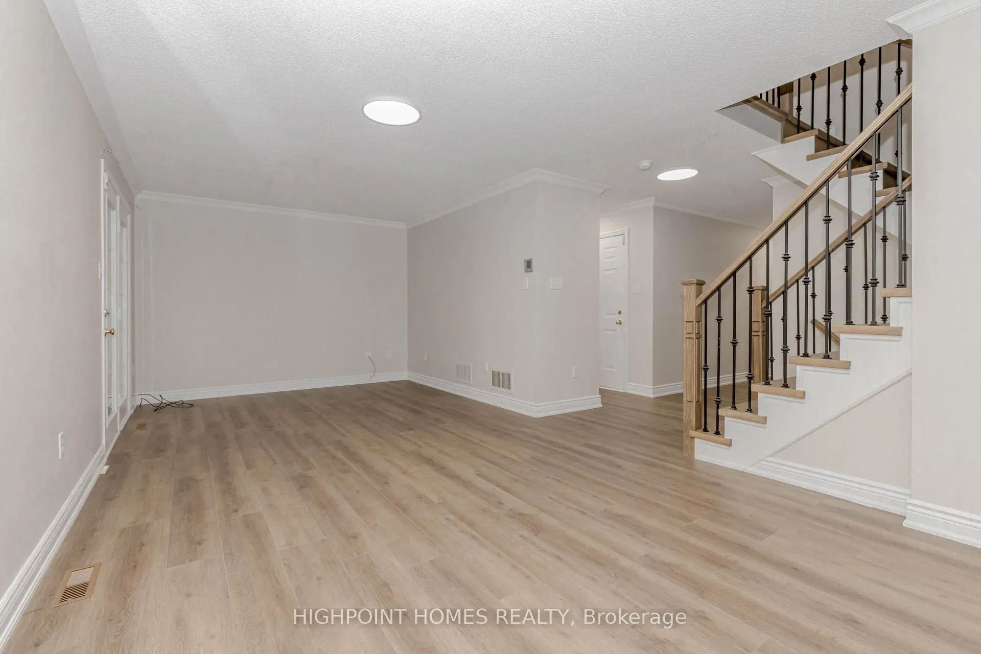 Photo 18 of 5141 Brada Crescent E, Burlington, Orchard — HOMEH