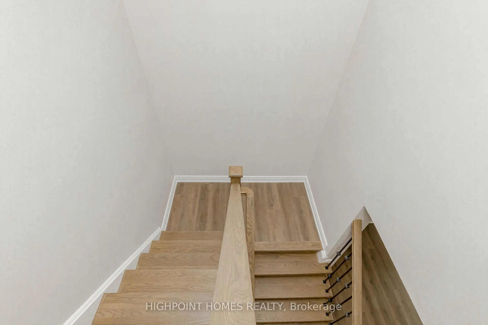 Photo 24 of 5141 Brada Crescent E, Burlington, Orchard — HOMEH