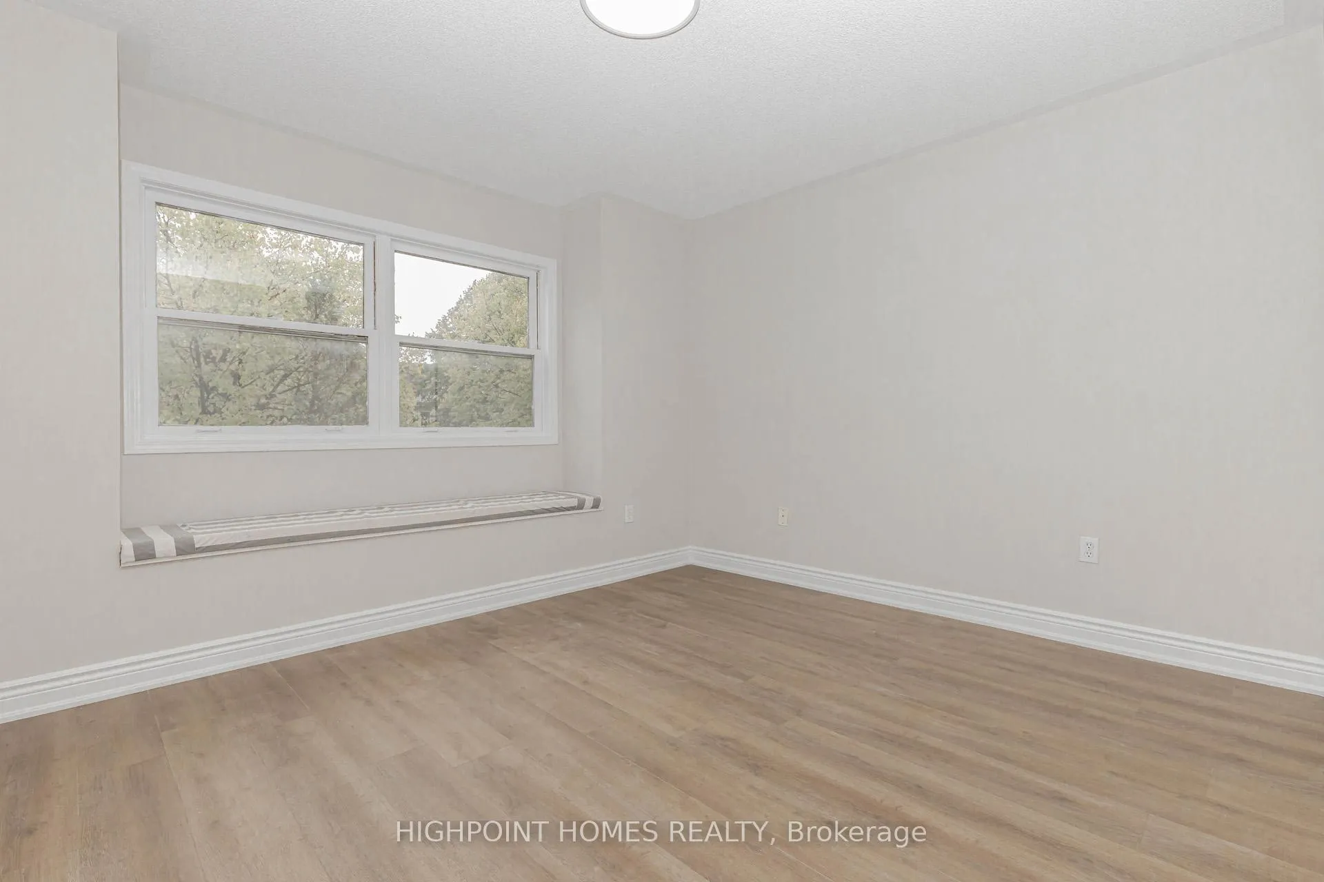Photo 34 of 5141 Brada Crescent E, Burlington, Orchard — HOMEH