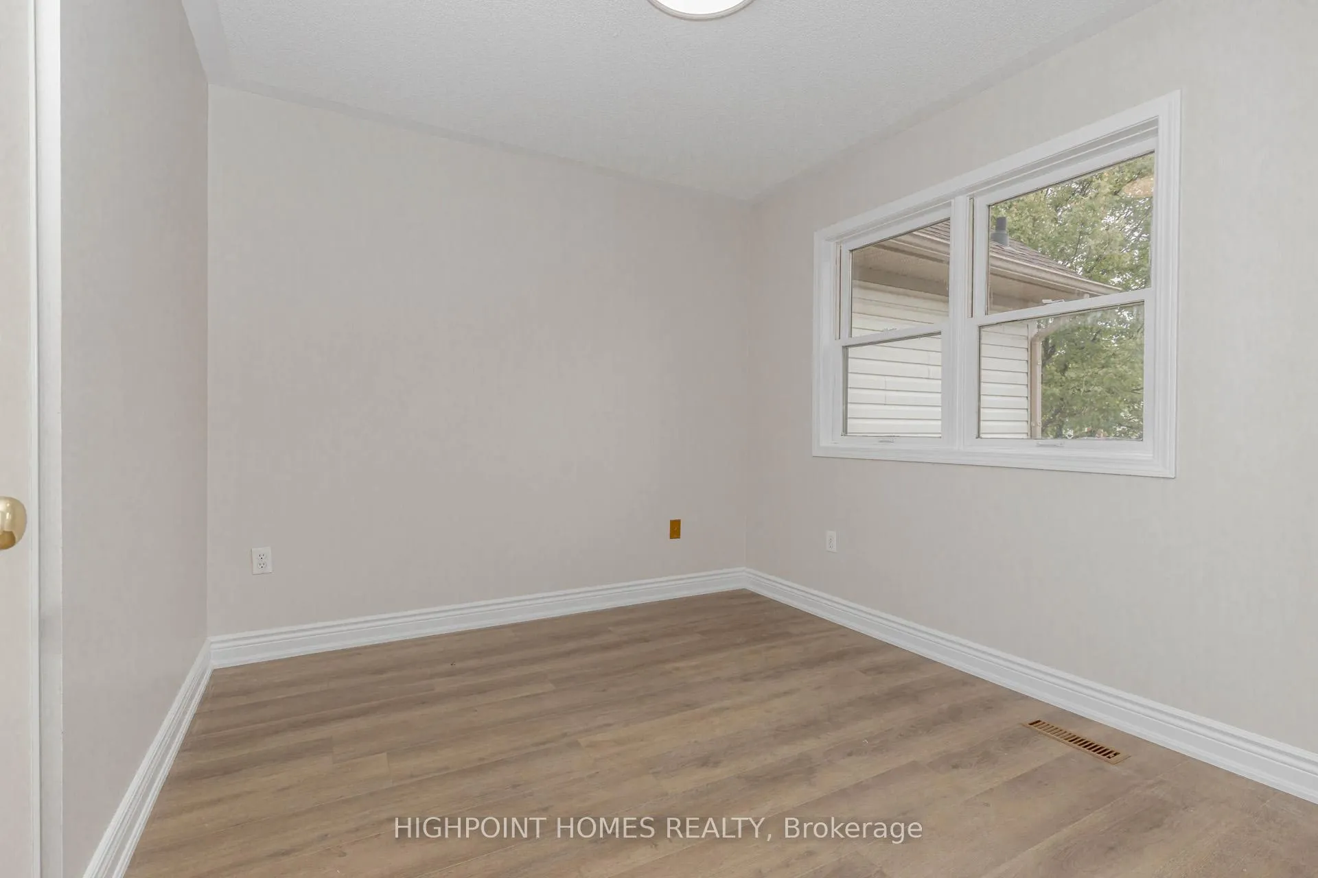 Photo 38 of 5141 Brada Crescent E, Burlington, Orchard — HOMEH