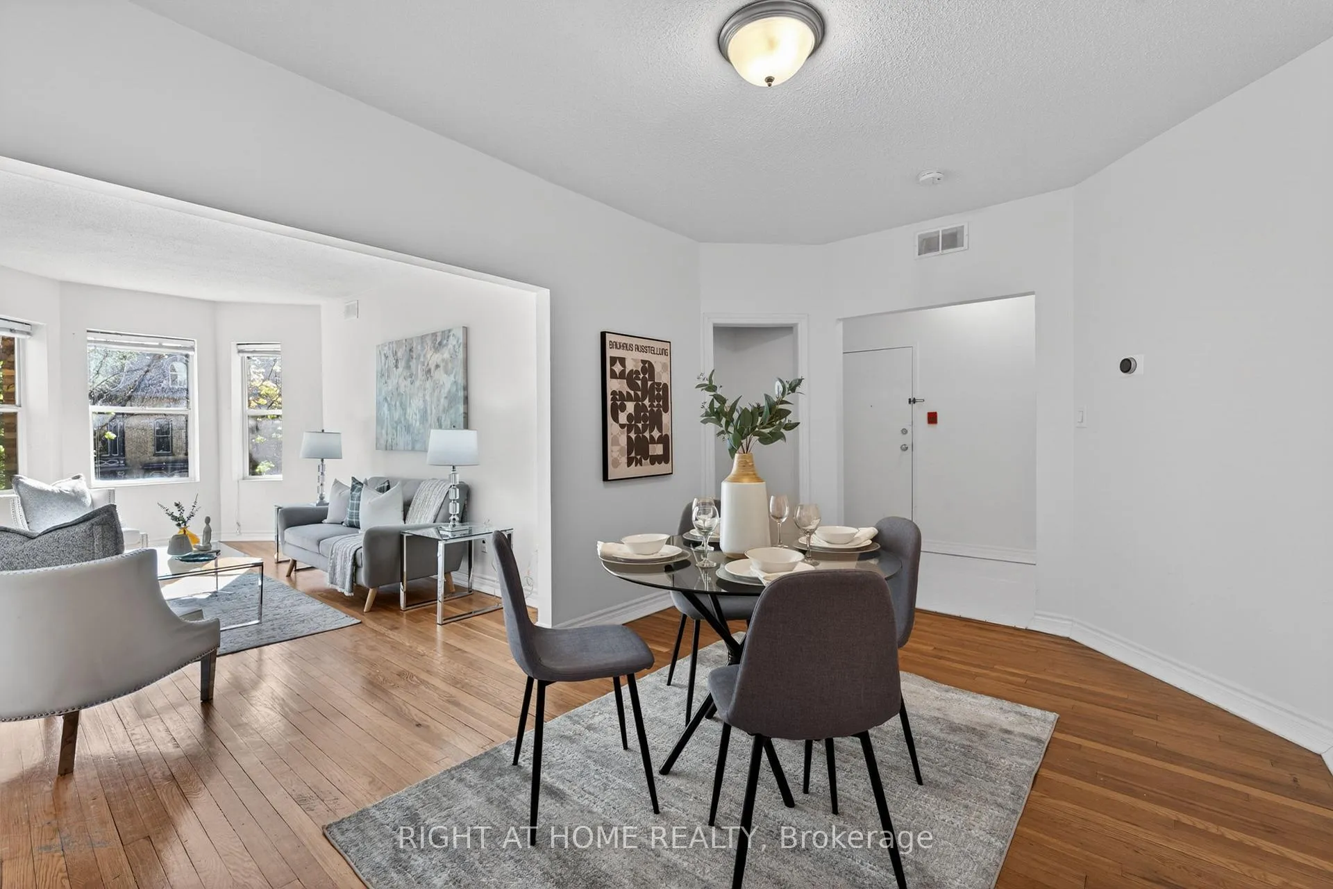 Photo 6 of Unit 301, 412 Jarvis Street, Toronto, Church-Yonge Corridor — HOMEH