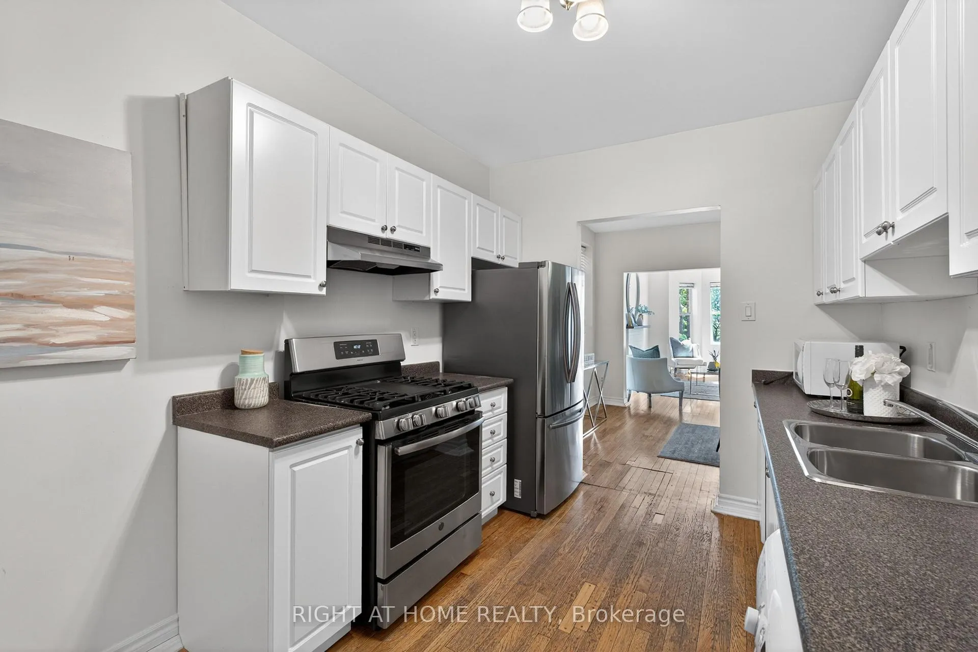 Photo 17 of Unit 301, 412 Jarvis Street, Toronto, Church-Yonge Corridor — HOMEH