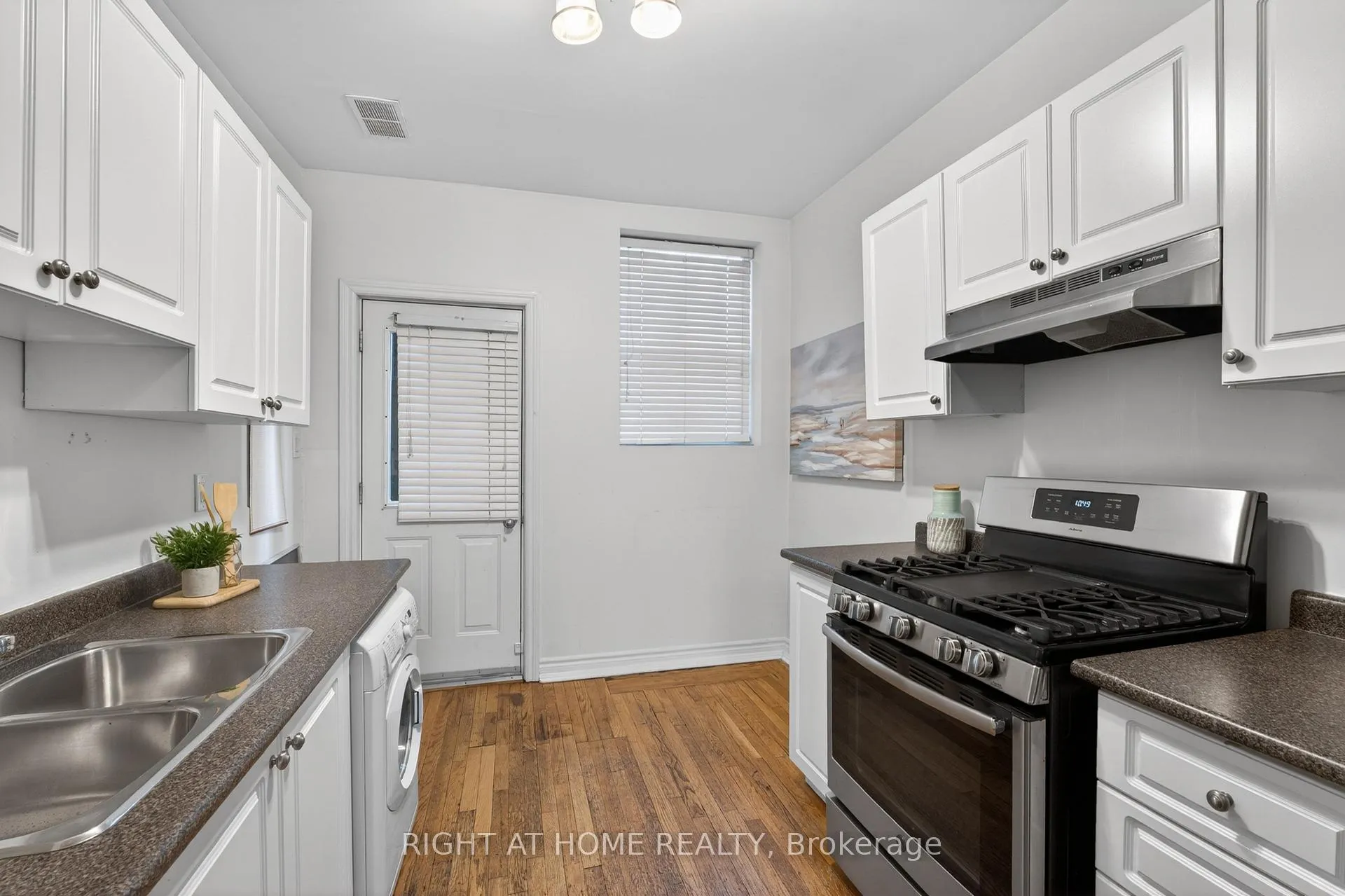 Photo 21 of Unit 301, 412 Jarvis Street, Toronto, Church-Yonge Corridor — HOMEH