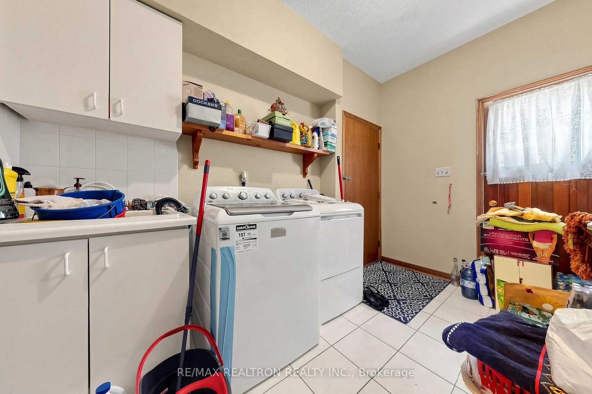 Photo 15 of 100 Gas Light Crescent, Vaughan, East Woodbridge — HOMEH