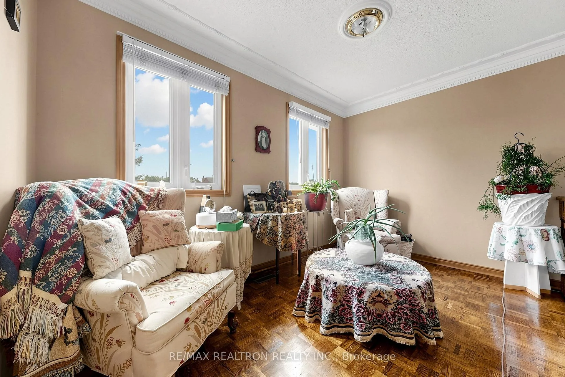 Photo 19 of 100 Gas Light Crescent, Vaughan, East Woodbridge — HOMEH