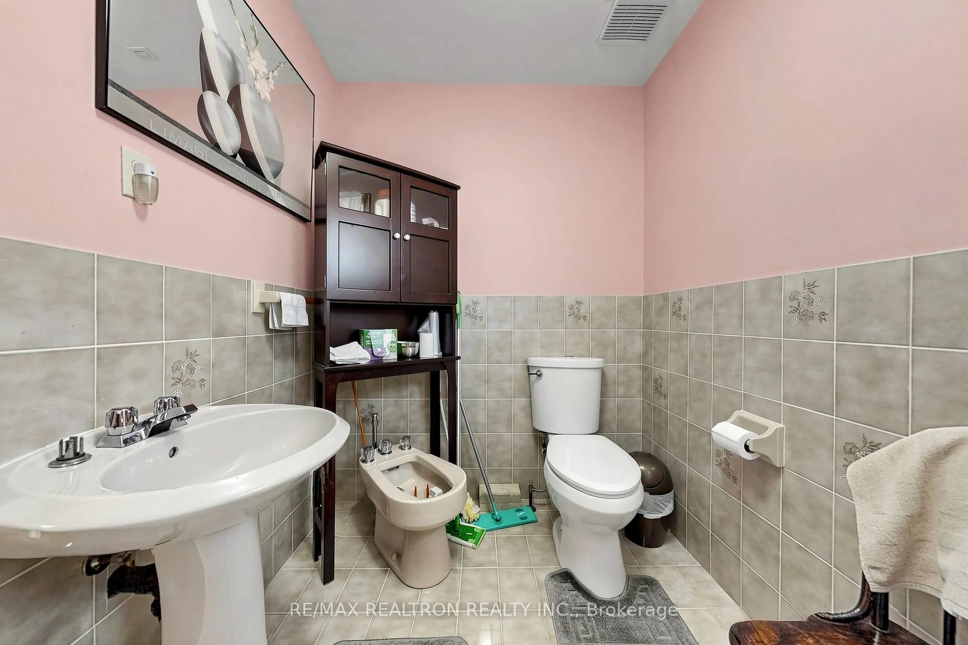 Photo 22 of 100 Gas Light Crescent, Vaughan, East Woodbridge — HOMEH