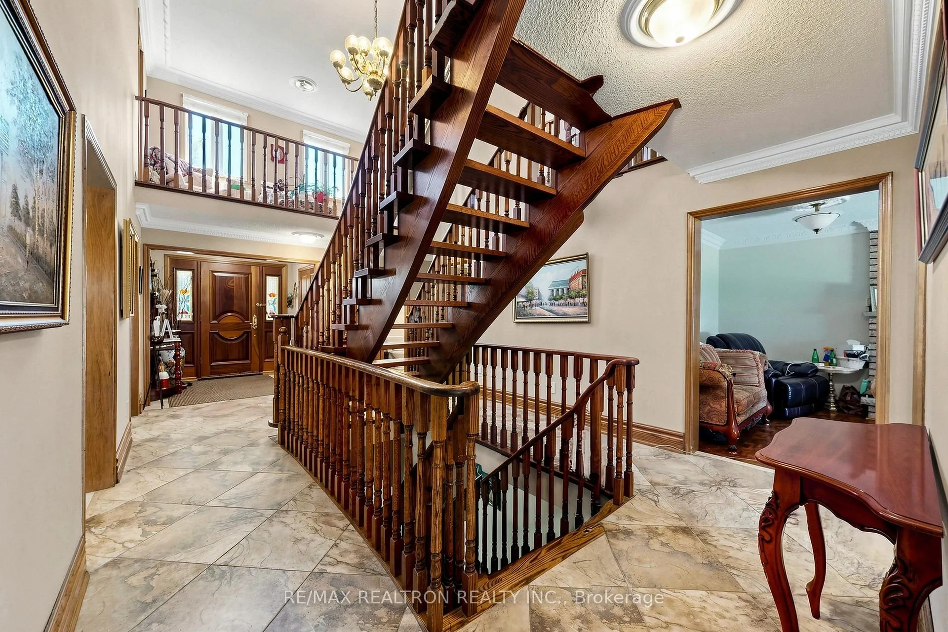 Photo 39 of 100 Gas Light Crescent, Vaughan, East Woodbridge — HOMEH