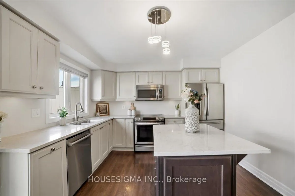 Photo 4 of 3 Eckford Lane, Brampton, Northwest Brampton — HOMEH