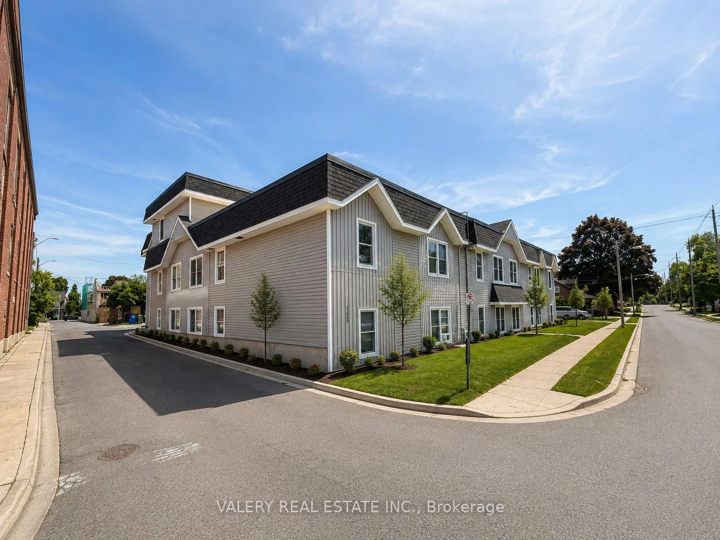 Photo 1 of Unit 209, 1123 Queenston Road, Cambridge — HOMEH