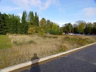 Photo 3 of 2 Sandy Beach Mews, Dryden, Milestone — HOMEH