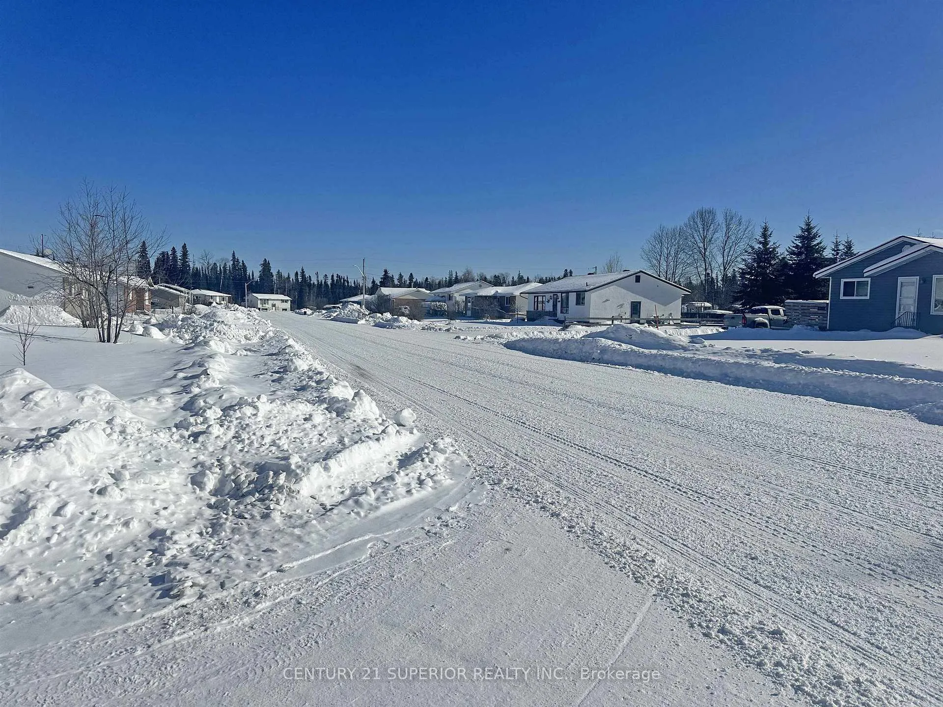 Photo 33 of 124 Highland Crescent, Greenstone — HOMEH
