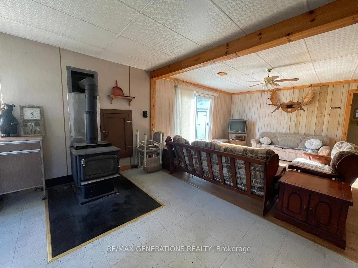 Photo 8 of 13 1st Street, Thunder Bay Remote Area — HOMEH