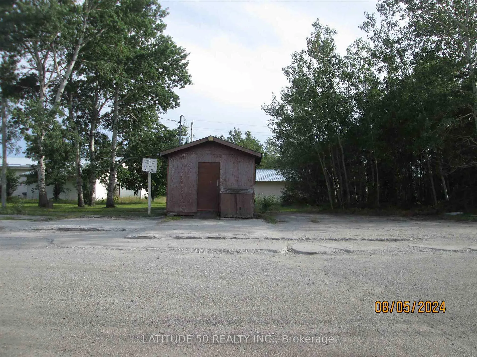 Photo 2 of 406 Main Street, Ignace — HOMEH