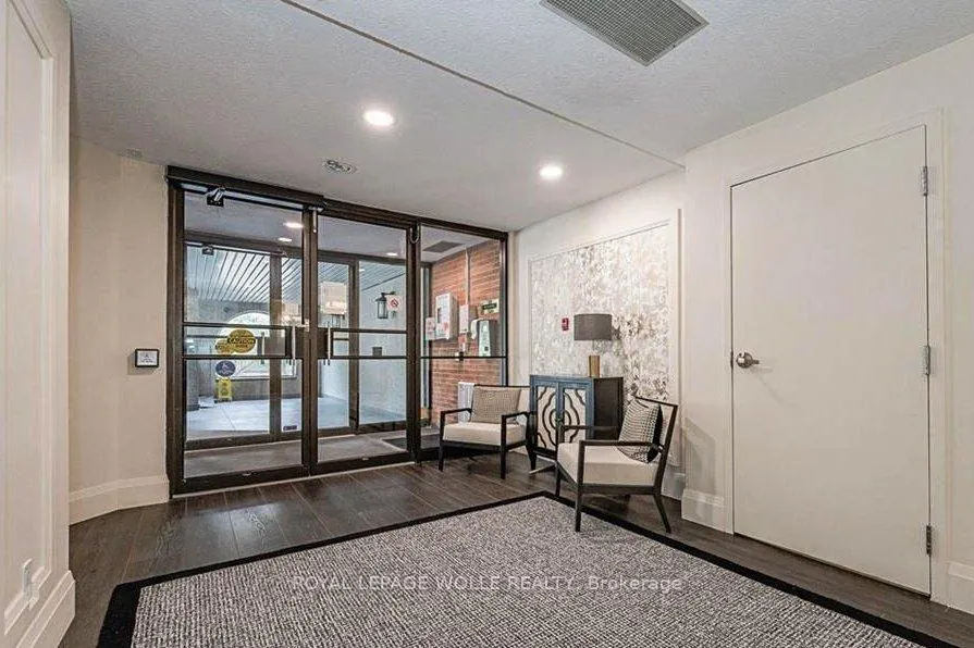 Photo 2 of Unit 52, 50 Blue Springs Drive, Waterloo, Colonial Acres — HOMEH