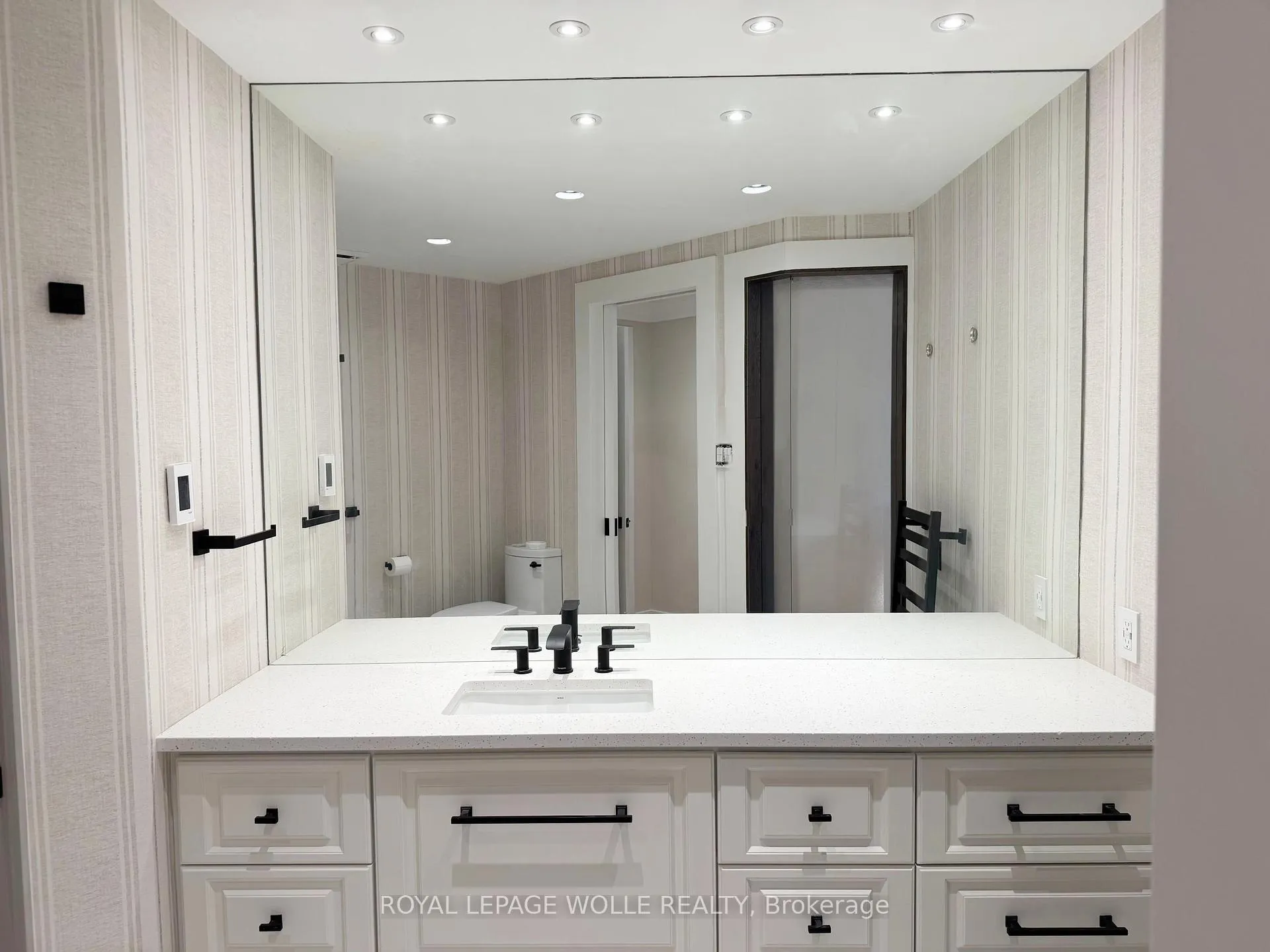 Photo 21 of Unit 52, 50 Blue Springs Drive, Waterloo, Colonial Acres — HOMEH