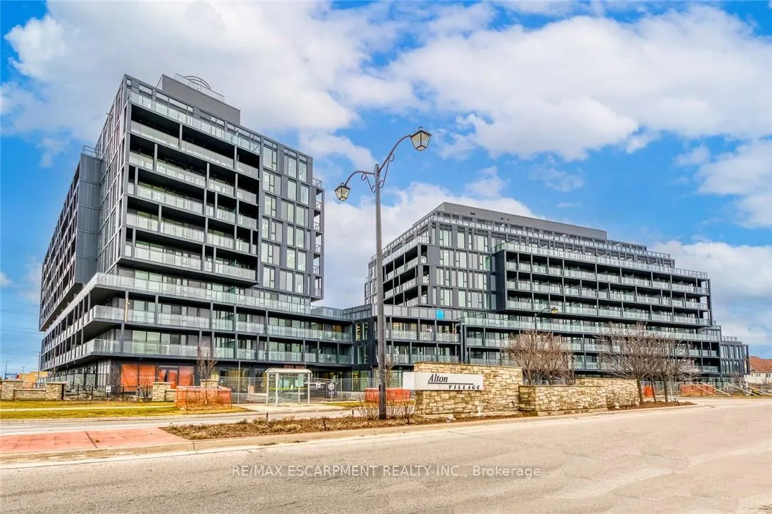 Photo 2 of Unit A305, 3210 Dakota Common, Burlington, Alton — HOMEH