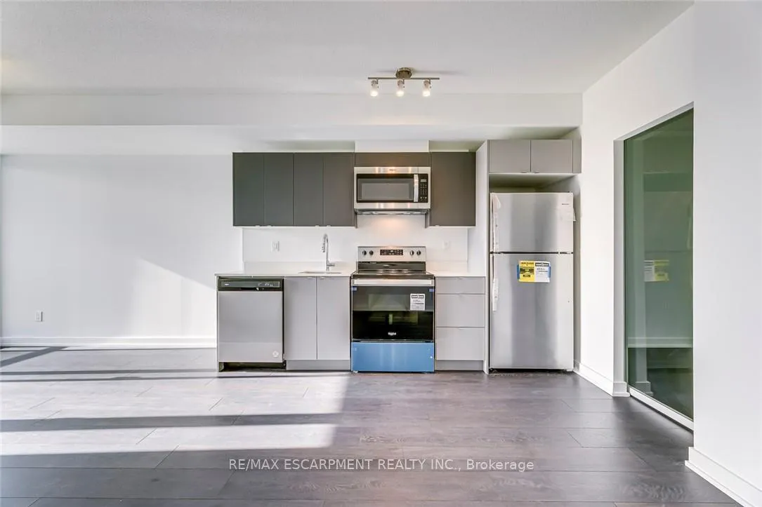 Photo 10 of Unit A305, 3210 Dakota Common, Burlington, Alton — HOMEH