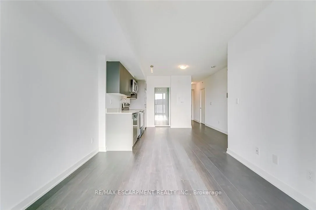 Photo 13 of Unit A305, 3210 Dakota Common, Burlington, Alton — HOMEH