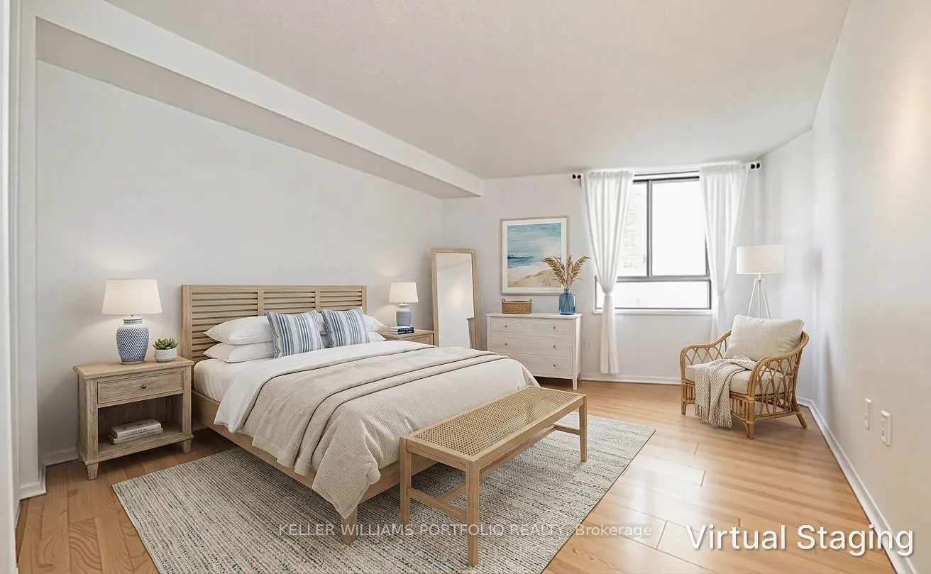 Photo 4 of Unit #1107, 270 Queens Quay W, Toronto, Waterfront Communities — HOMEH