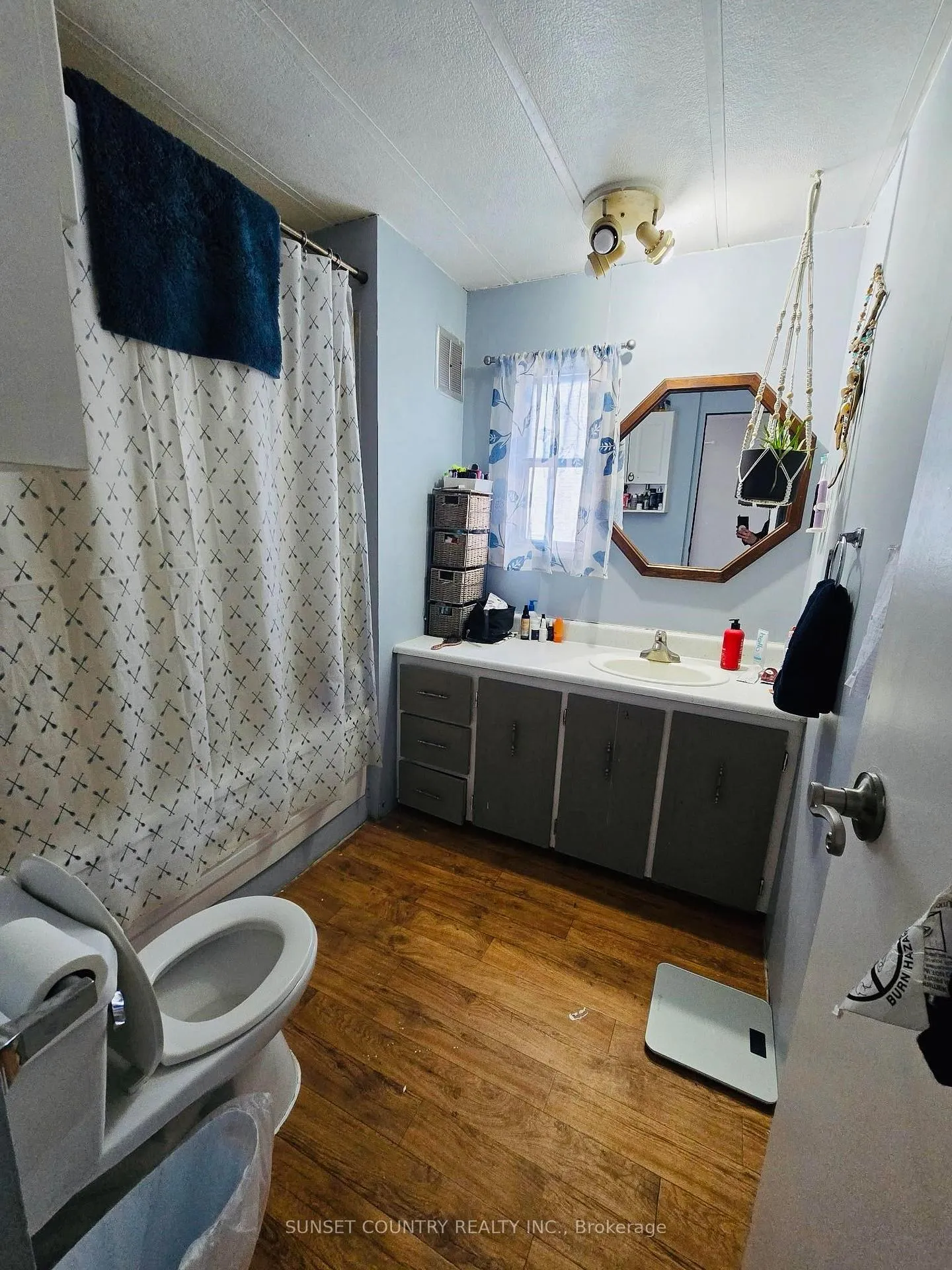 Photo 29 of Unit 2, 27 Minnitaki Road N, Machin — HOMEH