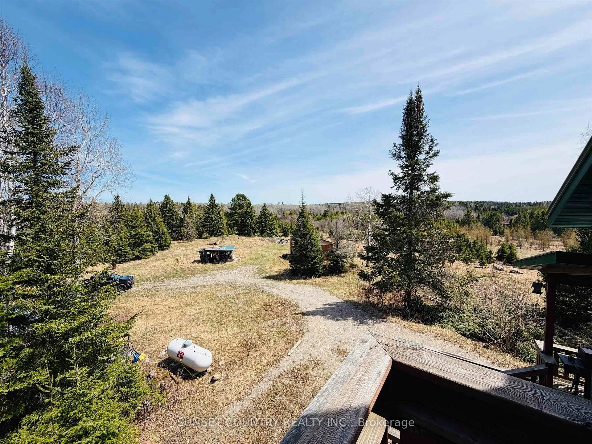 Photo 4 of 14794 17, Dryden, Barclay — HOMEH
