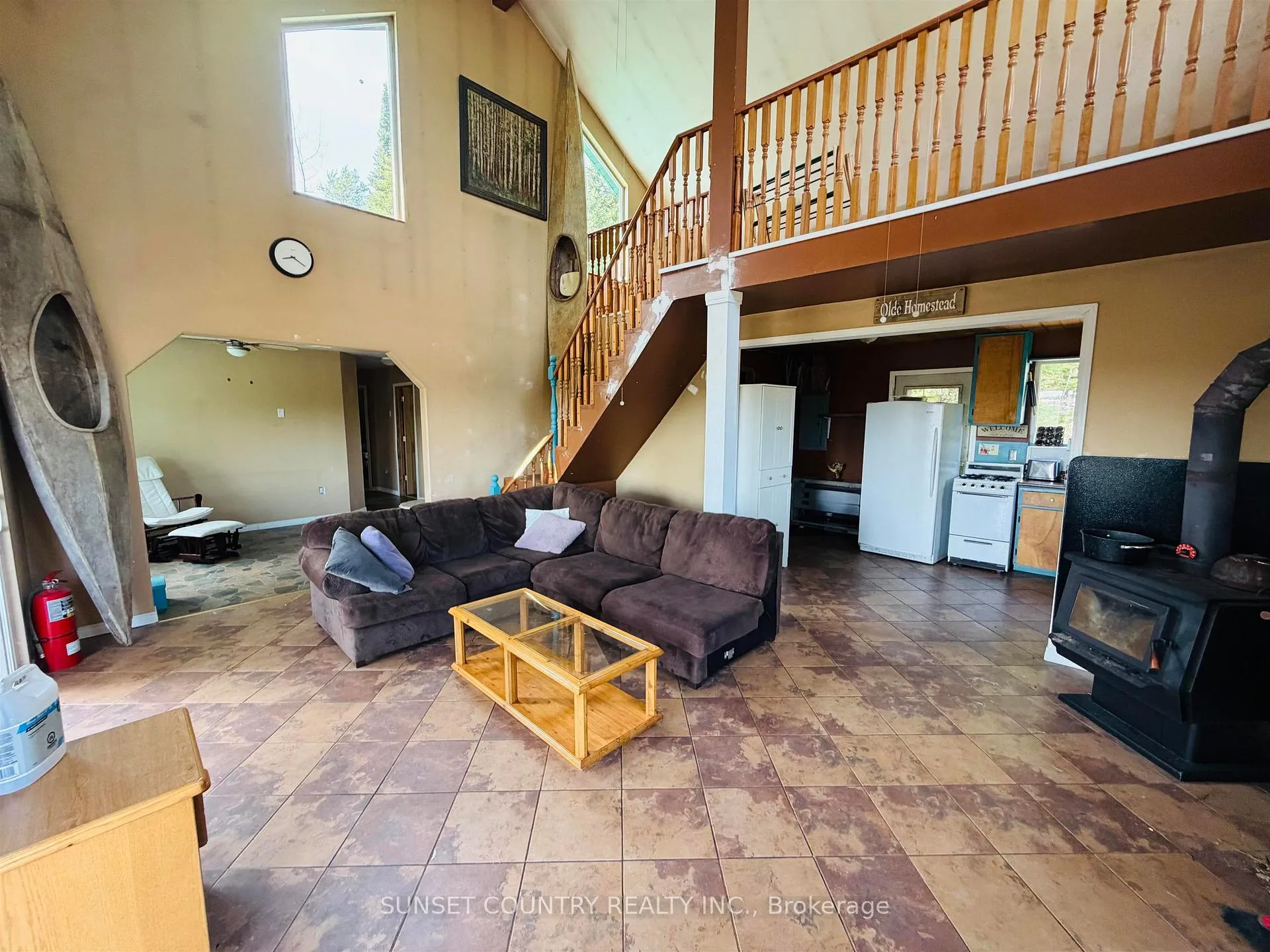 Photo 11 of 14794 17, Dryden, Barclay — HOMEH