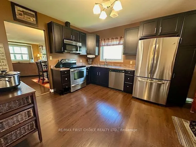 Photo 4 of 45 Kenogami Avenue N, Thunder Bay, College Heights — HOMEH