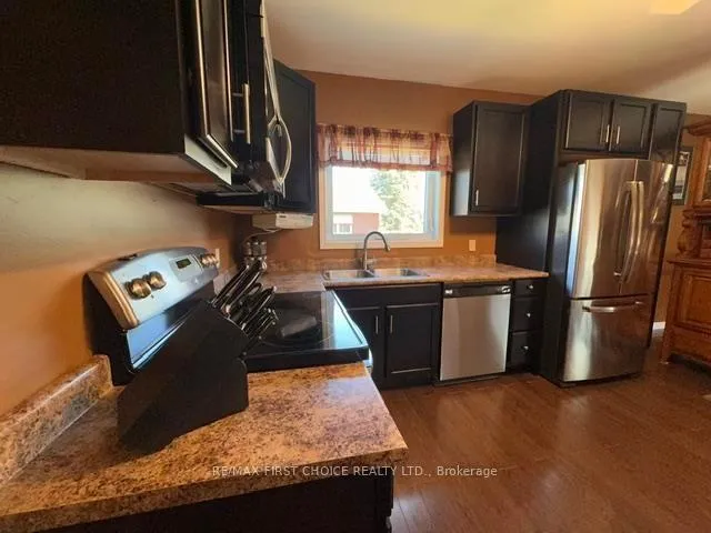 Photo 5 of 45 Kenogami Avenue N, Thunder Bay, College Heights — HOMEH