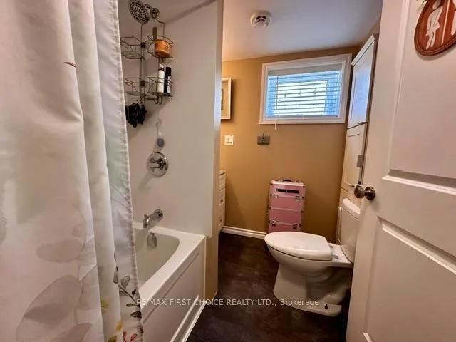 Photo 19 of 45 Kenogami Avenue N, Thunder Bay, College Heights — HOMEH