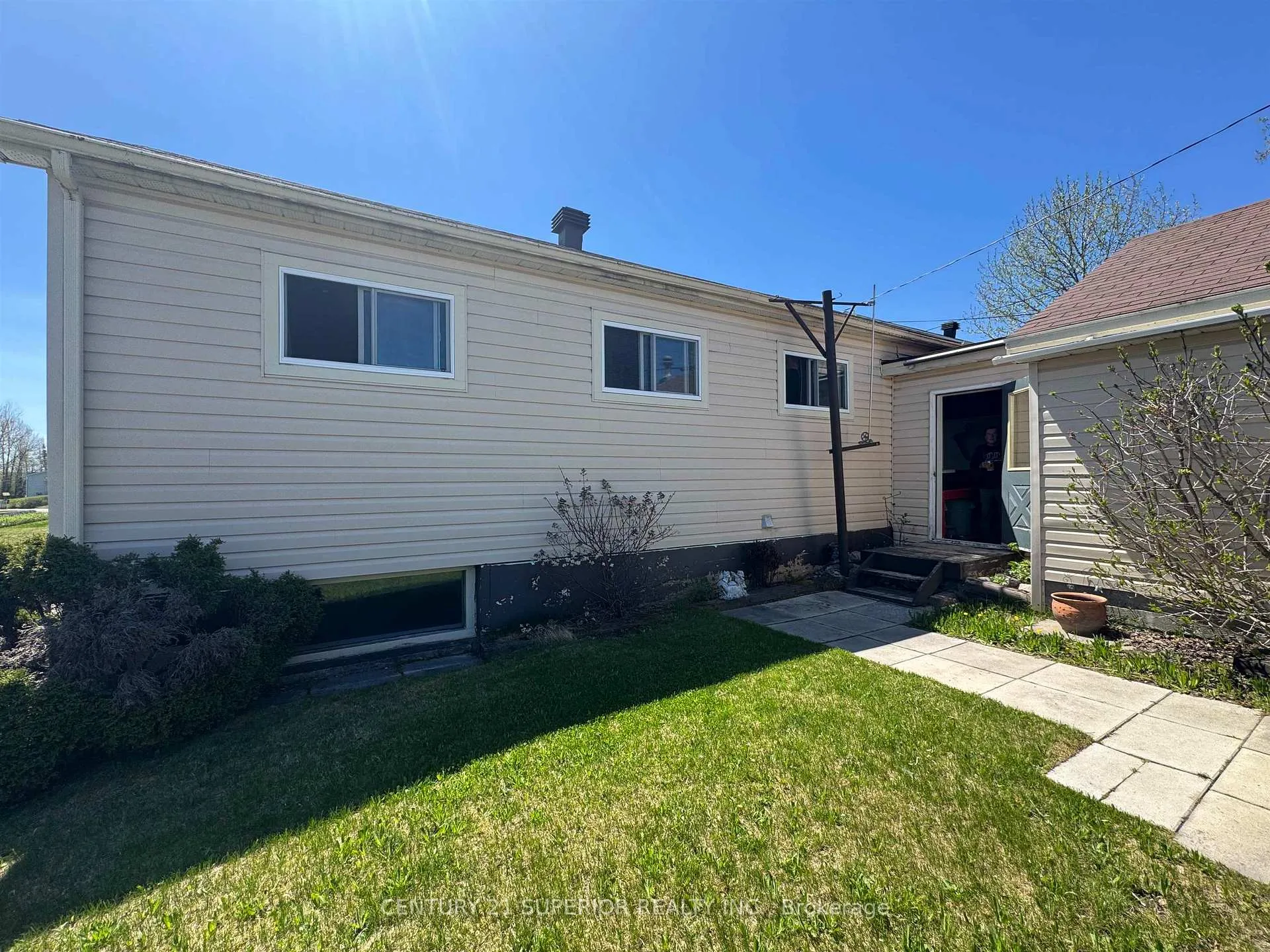 Photo 31 of 3 Falcon Drive, Manitouwadge, TB-73 — HOMEH
