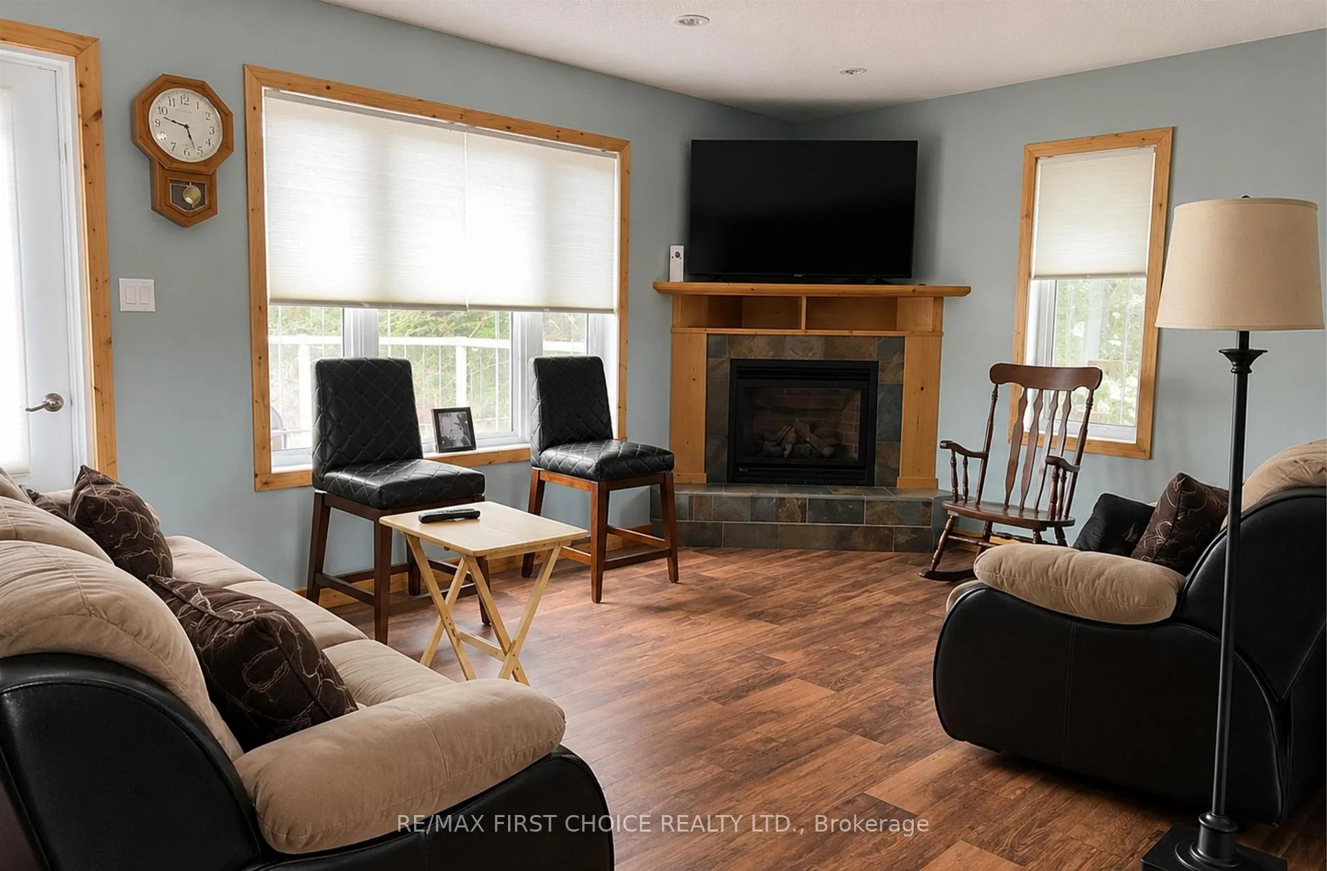 Photo 2 of 6086 Hwy 11/71, Emo — HOMEH