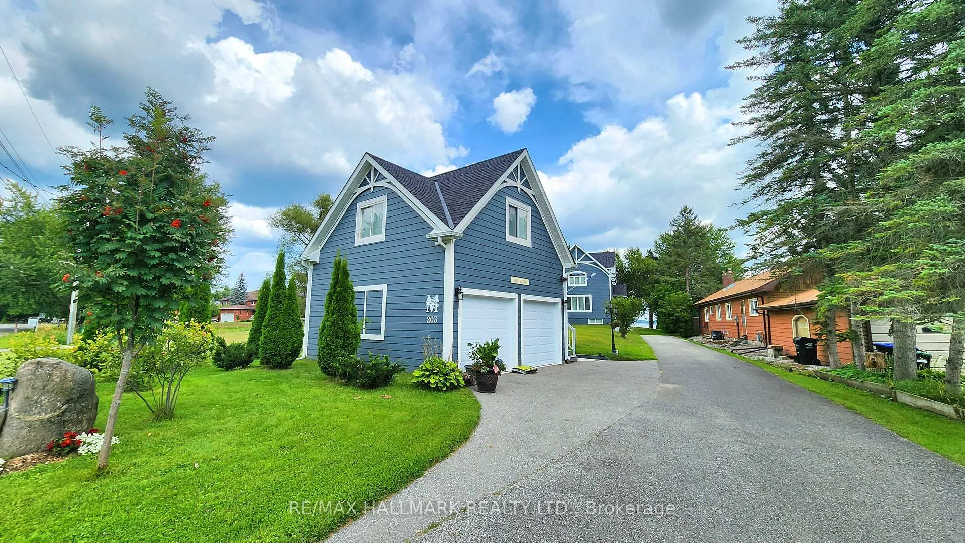 Photo 1 of 203 Bayshore Road, Innisfil, Gilford — HOMEH