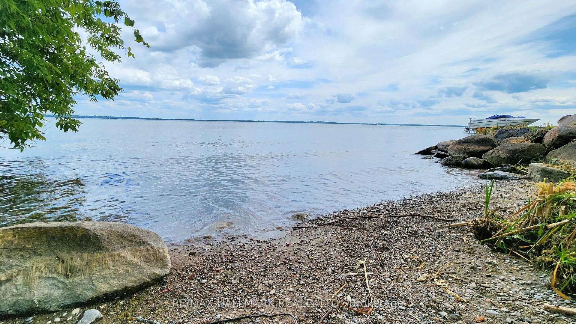 Photo 18 of 203 Bayshore Road, Innisfil, Gilford — HOMEH